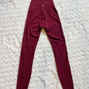 LULULEMON: Wonder Under Maroon Leggings